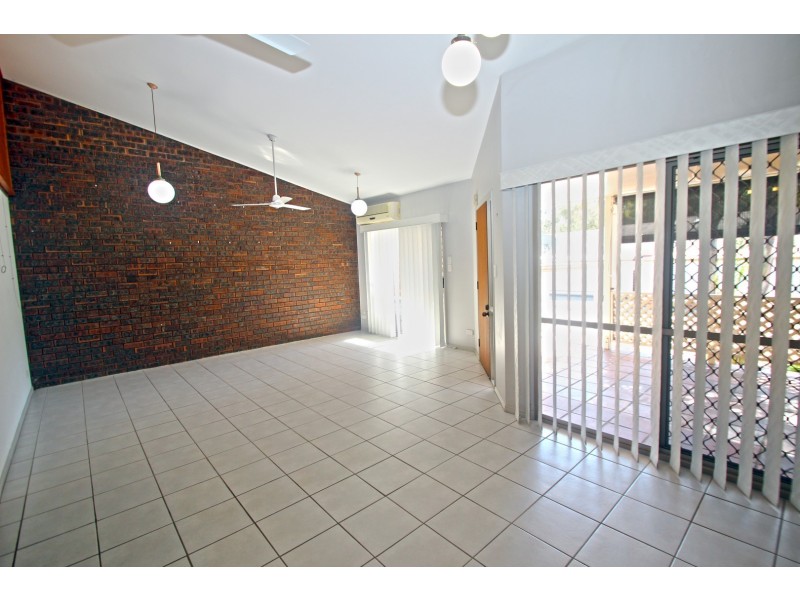 13/272 Torquay Terrace, Torquay QLD 4655