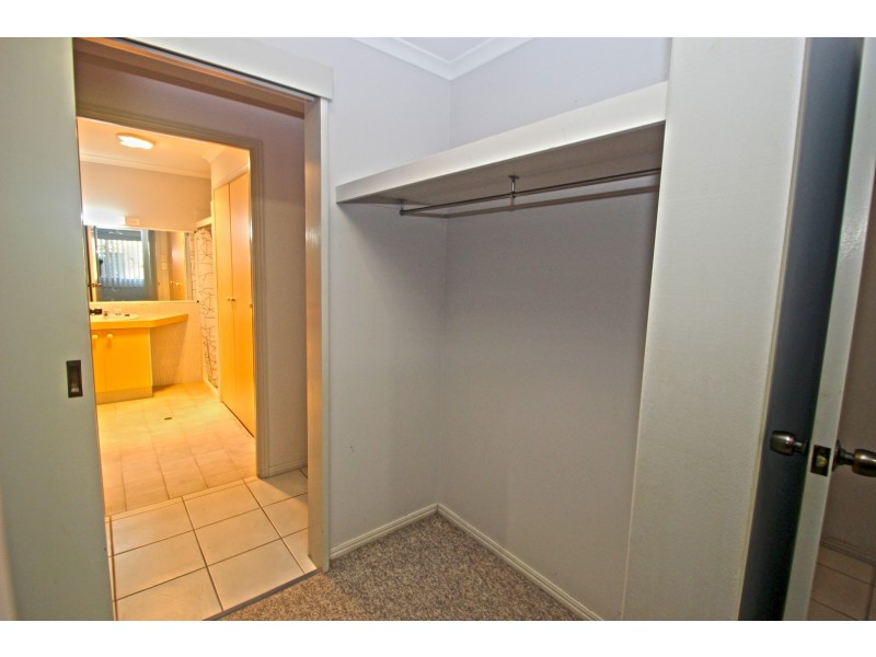 13/272 Torquay Terrace, Torquay QLD 4655