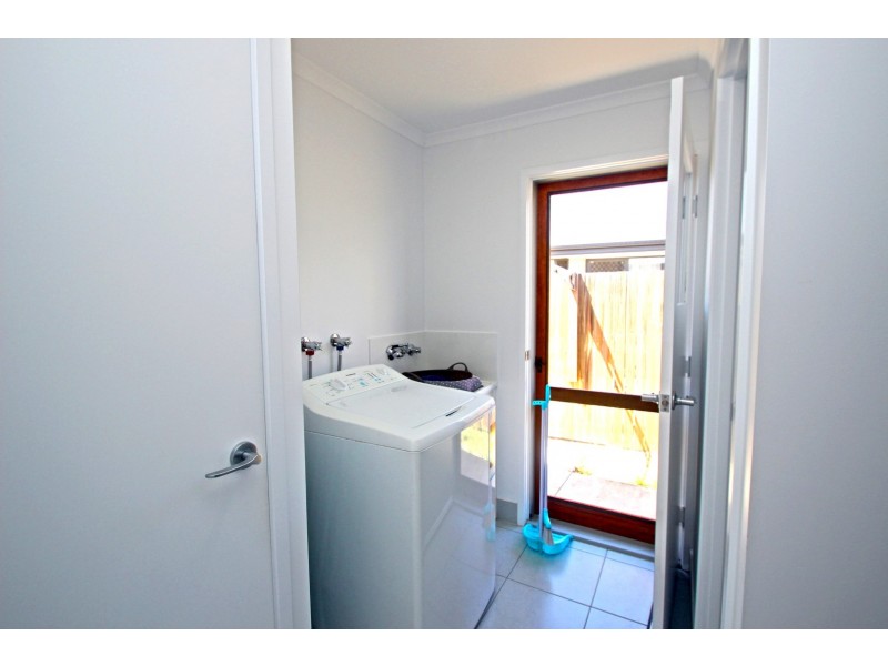88 Bradman Way, Urangan QLD 4655