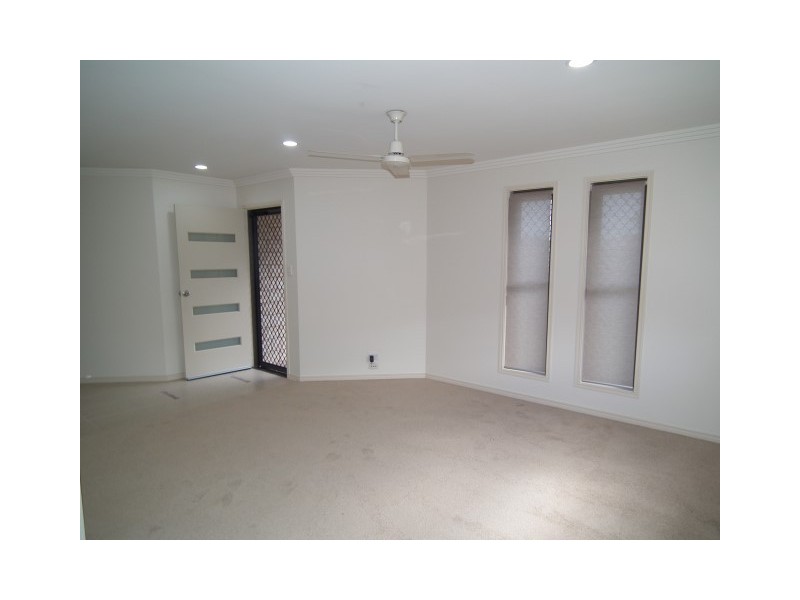 22 Bianca Ct, Torquay QLD 4655