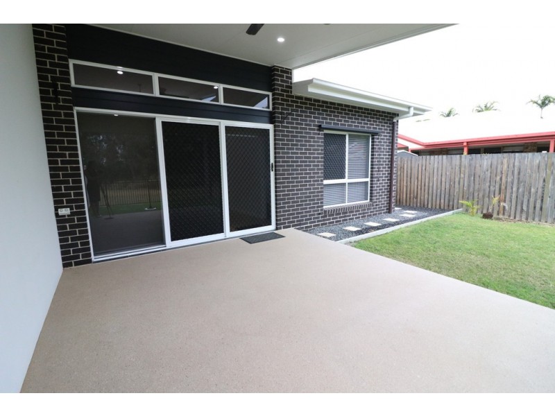 1/23 Oceanview Street, Point Vernon QLD 4655