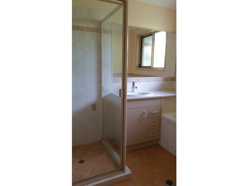 28 Limpus Street, Urangan Qld 465, Urangan QLD 4655