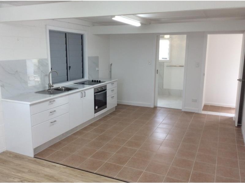 4/1-3 Margaret Street, Urangan QLD 4655