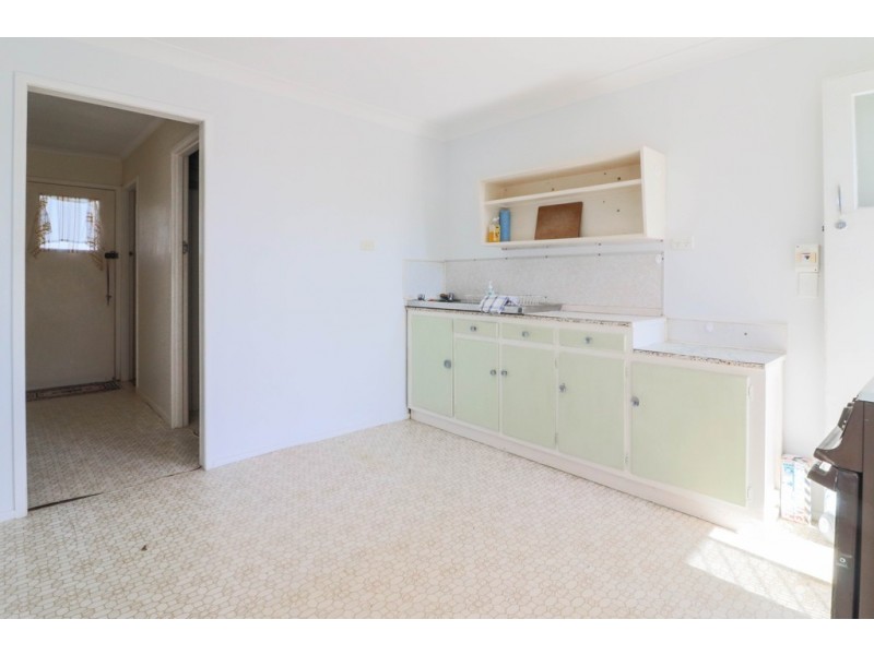 28 Hansen Street, Urangan QLD 4655