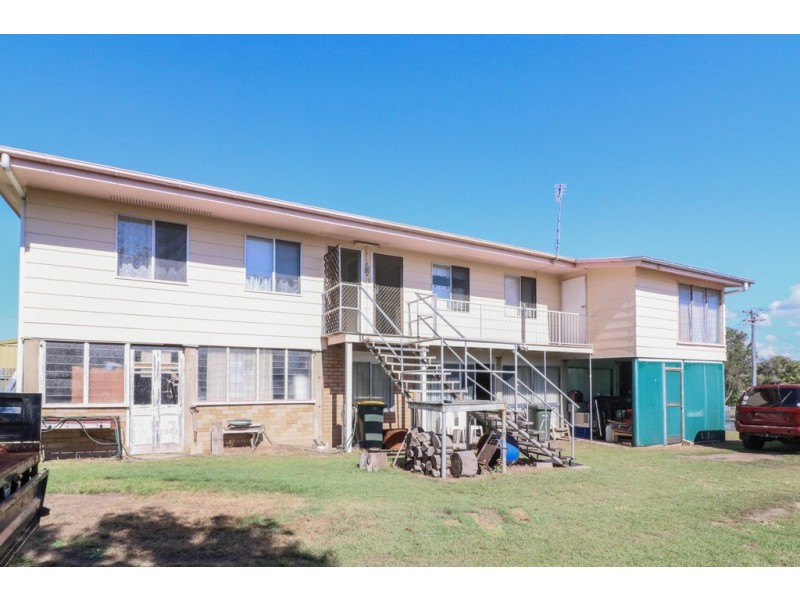 28 Hansen Street, Urangan QLD 4655