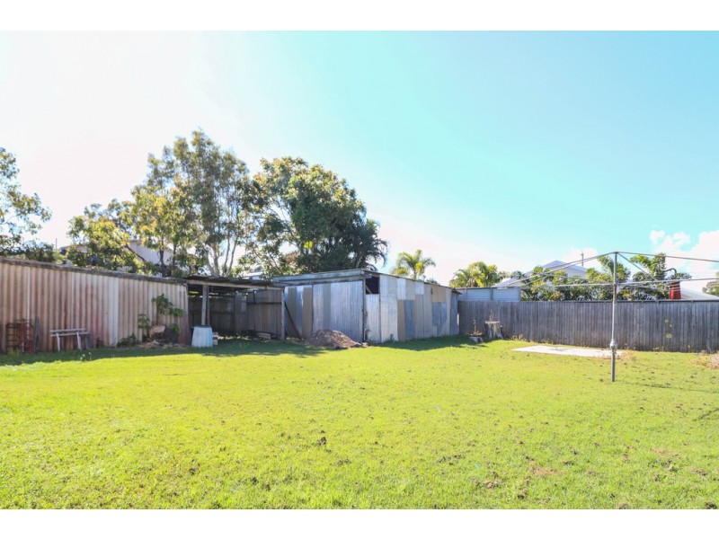 28 Hansen Street, Urangan QLD 4655