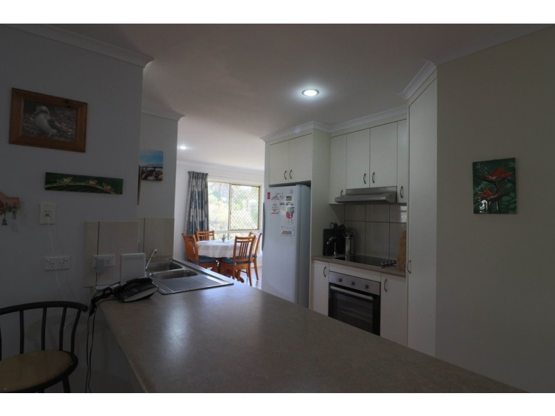 14 Rankin Street, Point Vernon QLD 4655