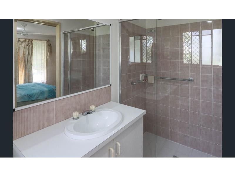 28 Warrego Drive, Point Vernon QLD 4655