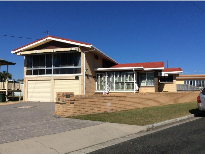 206 Esplanade, Pialba QLD 4655