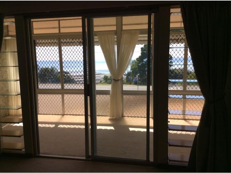 206 Esplanade, Pialba QLD 4655