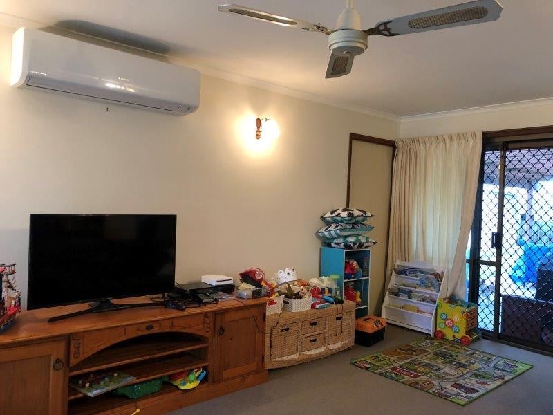 18 Melaleuca Crescent, Kawungan QLD 4655