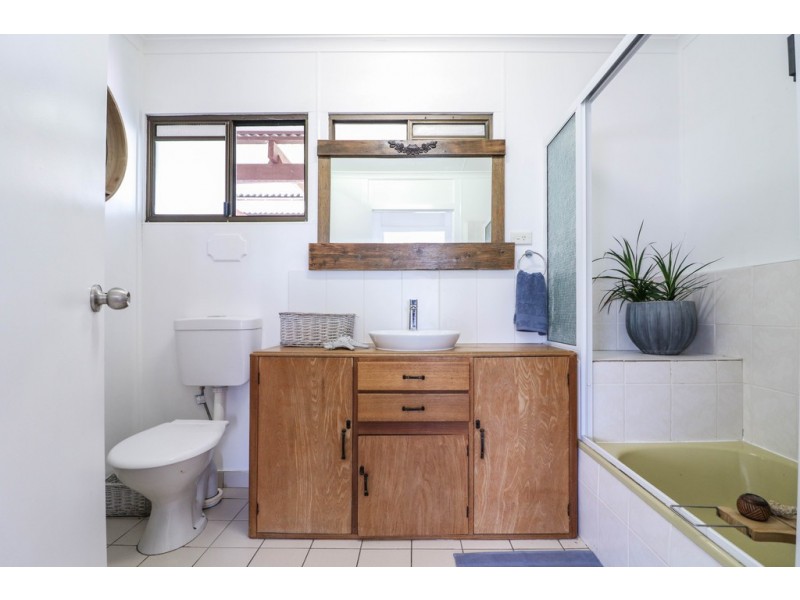 34 Colyton Street, Torquay QLD 4655
