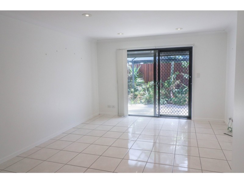 14/654 Esplanade, Urangan QLD 4655