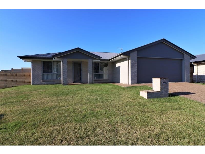 93 Bradman Way, Urangan QLD 4655