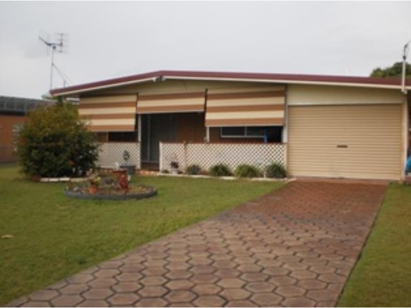 12 Cooloola Crescent, Urangan QLD 4655