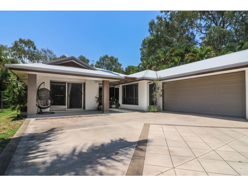 8 HAWK COURT, Dundowran Beach QLD 4655