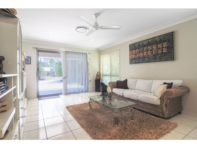 8 HAWK COURT, Dundowran Beach QLD 4655