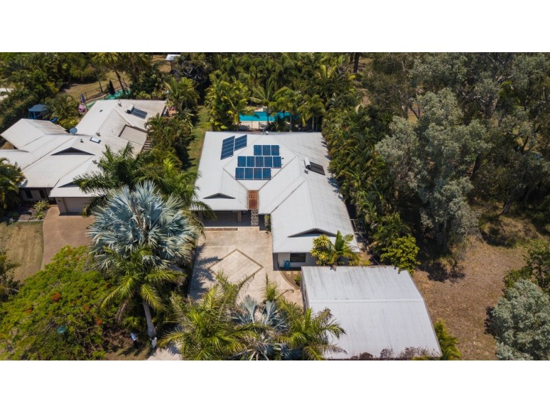 8 HAWK COURT, Dundowran Beach QLD 4655