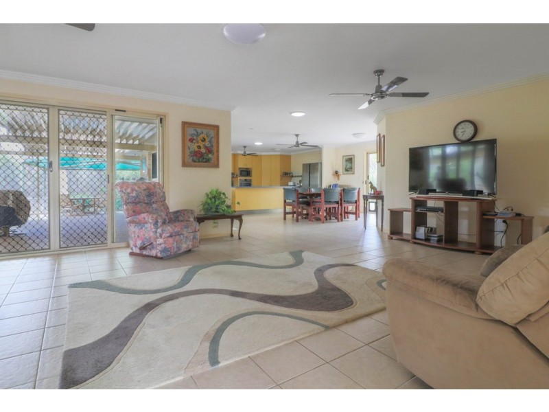 180 Honeyeater Drive, Walligan QLD 4655