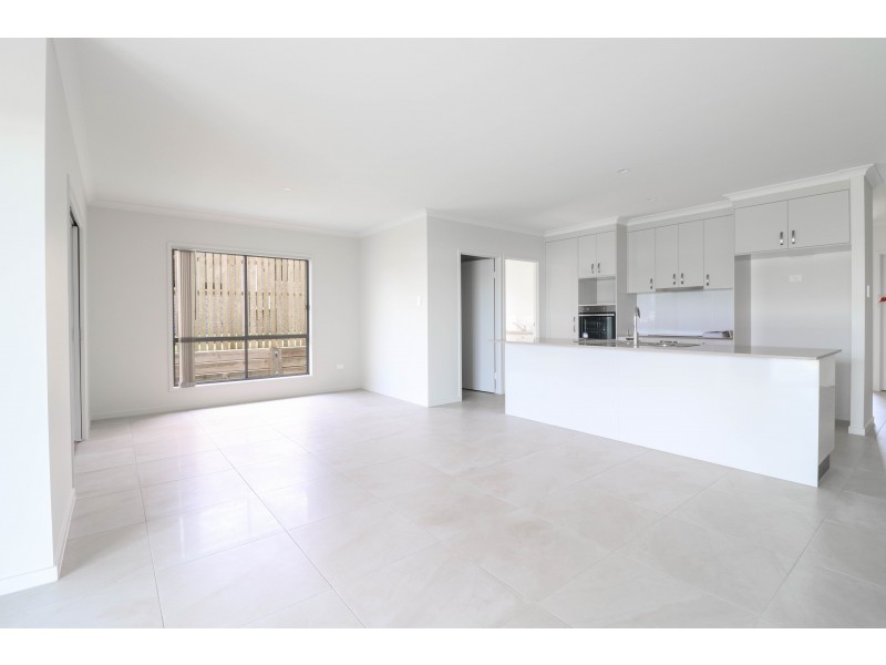 20 (Lot 42) TASMAN DRIVE, Urraween QLD 4655