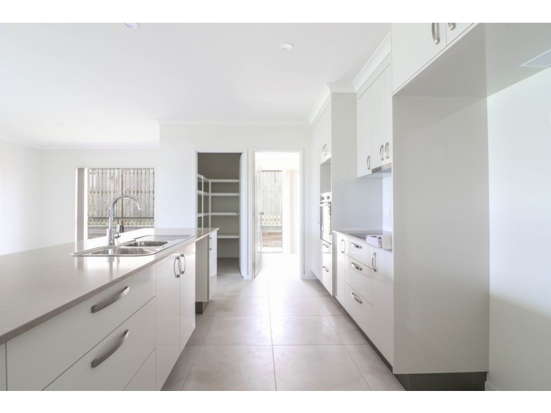 20 (Lot 42) TASMAN DRIVE, Urraween QLD 4655