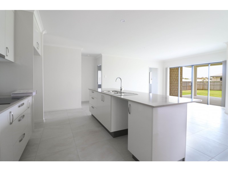 20 (Lot 42) TASMAN DRIVE, Urraween QLD 4655