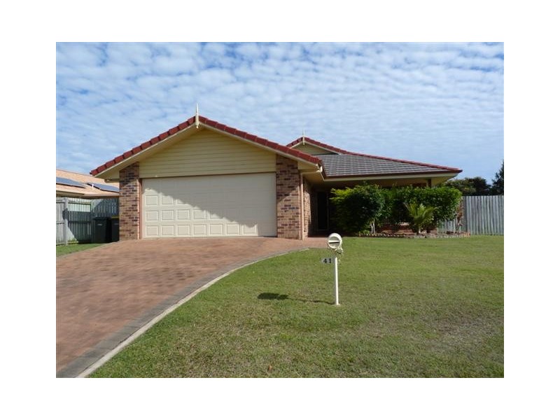 41 Mackay Dr, Kawungan QLD 4655