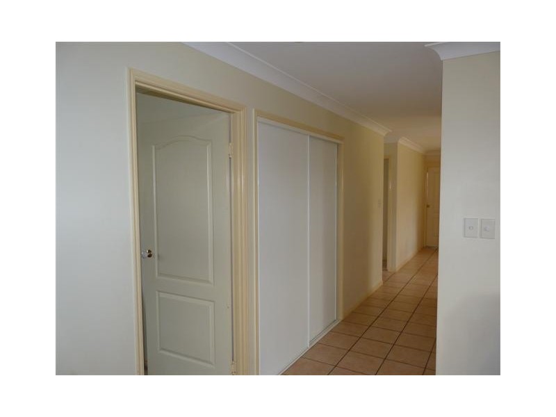 41 Mackay Dr, Kawungan QLD 4655
