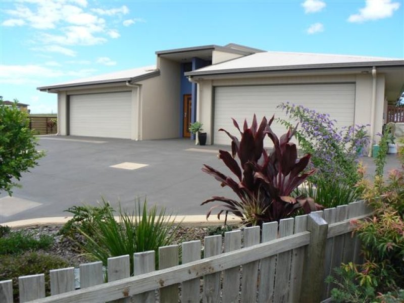 2/14 Bayley Court, Urraween QLD 4655