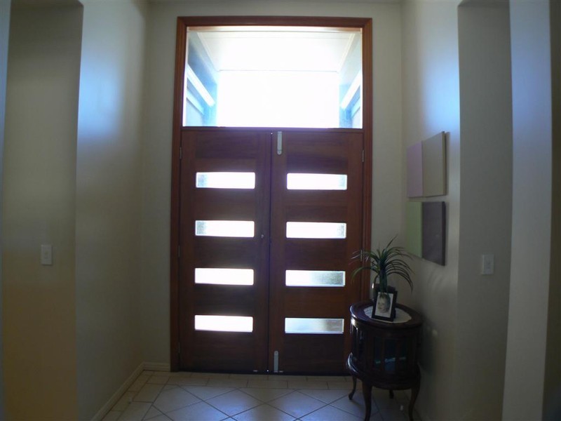 4 Gallery Ct, Kawungan QLD 4655