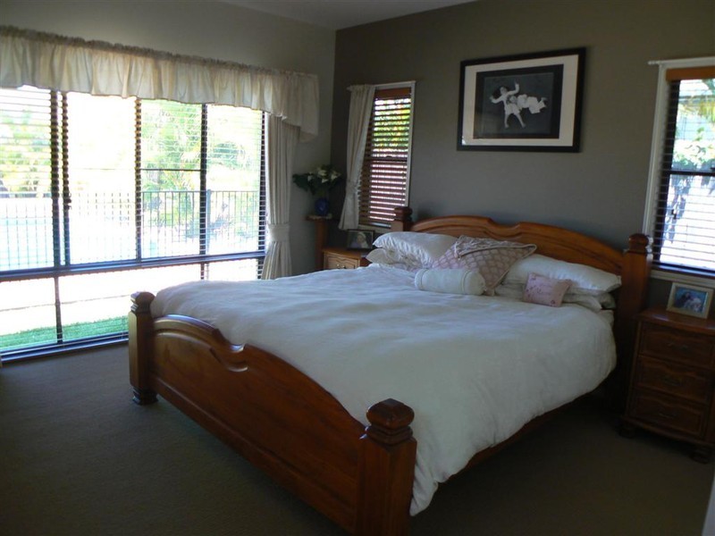 4 Gallery Ct, Kawungan QLD 4655