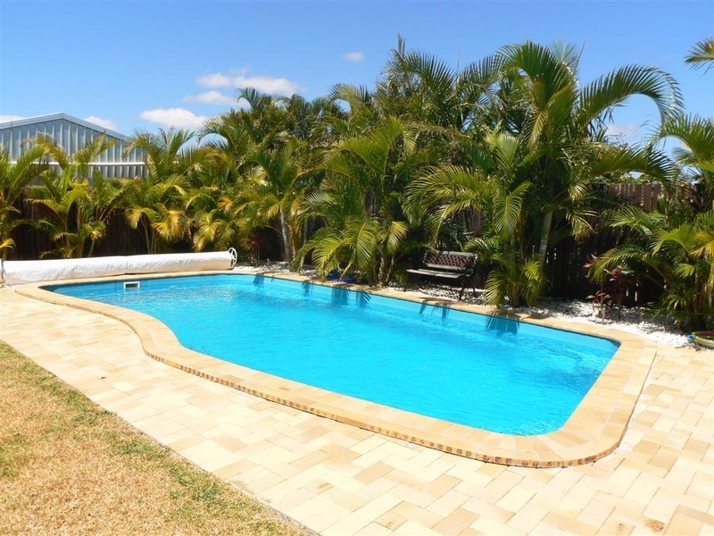 4 Gallery Ct, Kawungan QLD 4655