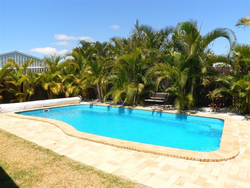 4 Gallery Ct, Kawungan QLD 4655