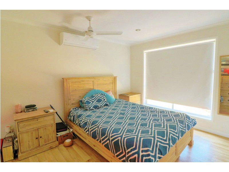 91 North Street, Point Vernon QLD 4655