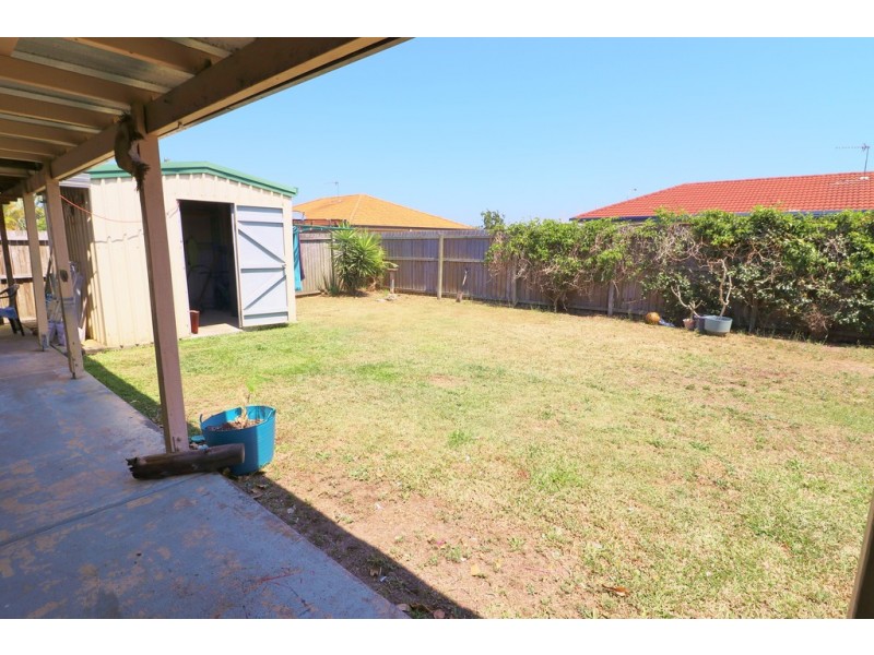 91 North Street, Point Vernon QLD 4655