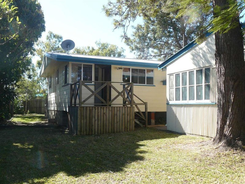 33 Totness Street, Torquay QLD 4655
