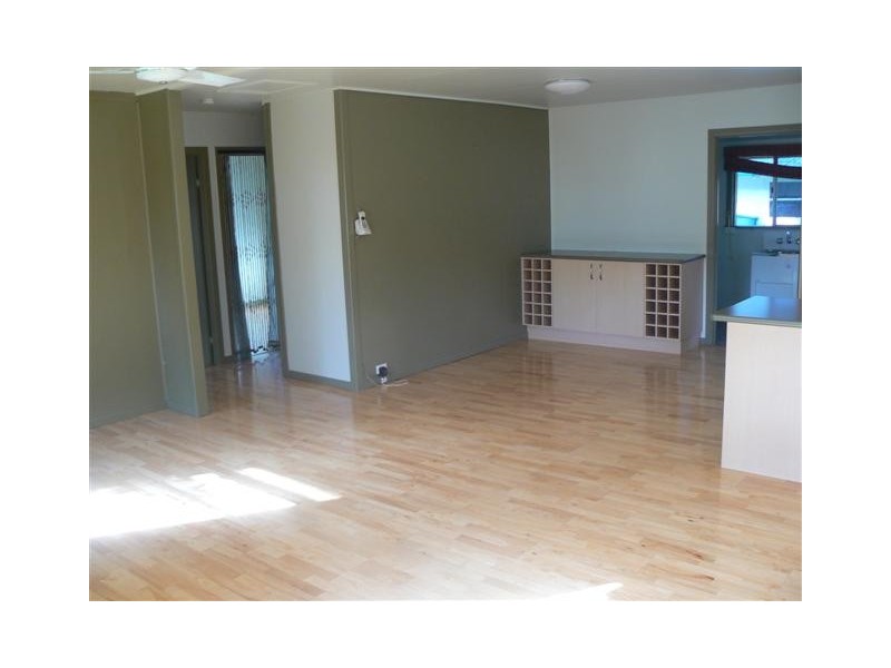 33 Totness Street, Torquay QLD 4655