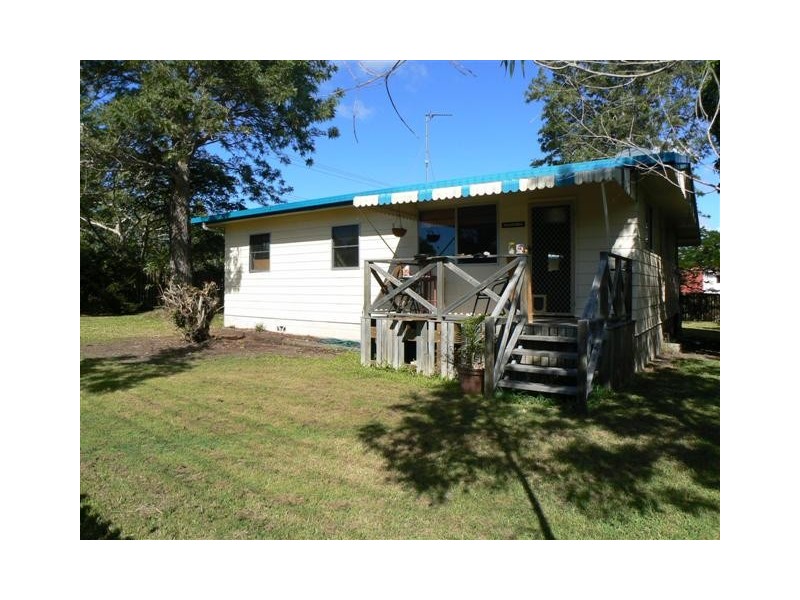 33 Totness Street, Torquay QLD 4655