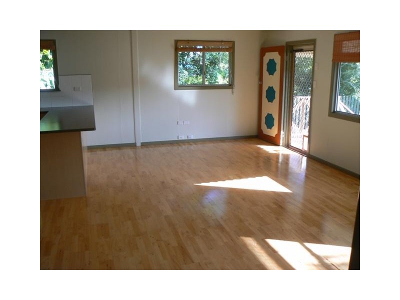 33 Totness Street, Torquay QLD 4655