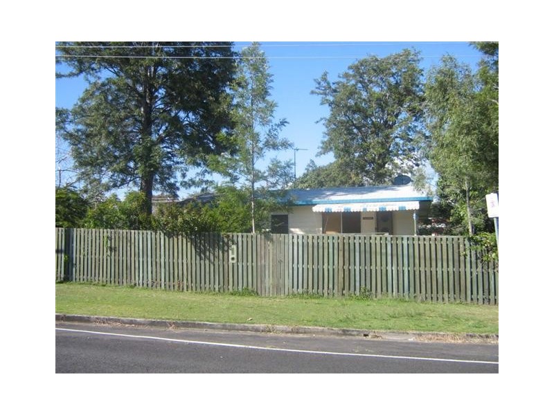 33 Totness Street, Torquay QLD 4655