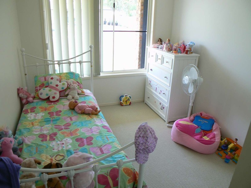 16 Topaz Cct, Urangan QLD 4655