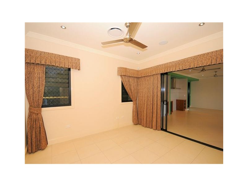 4 Ferryman Close, River Heads QLD 4655