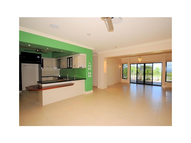 4 Ferryman Close, River Heads QLD 4655