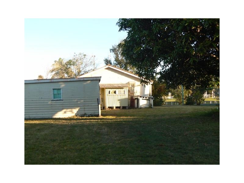 62 Freshwater Street, Scarness QLD 4655