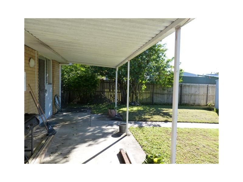 64 Bideford Street, Torquay QLD 4655