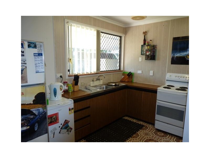 64 Bideford Street, Torquay QLD 4655