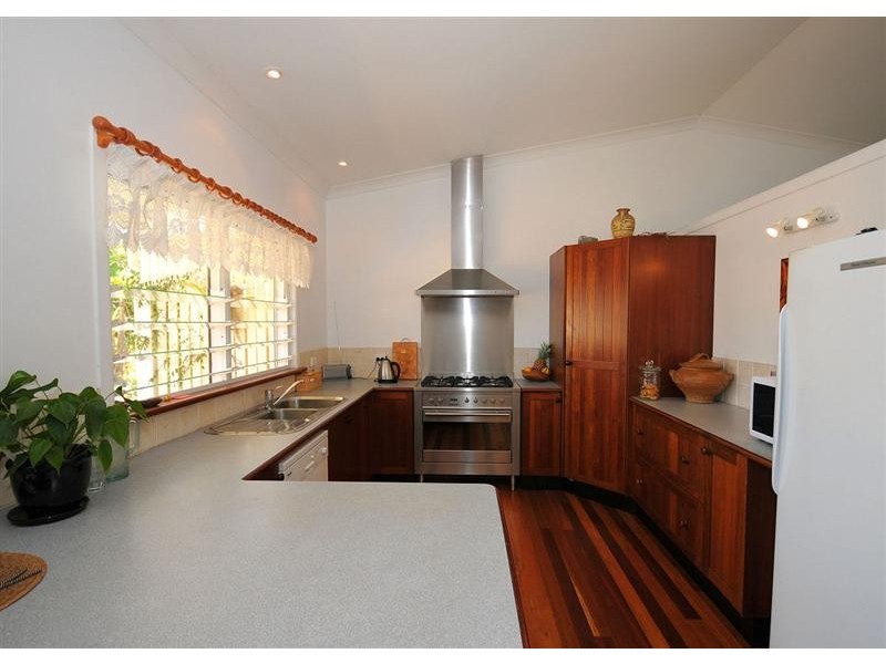 52 Francis Avenue, Booral QLD 4655