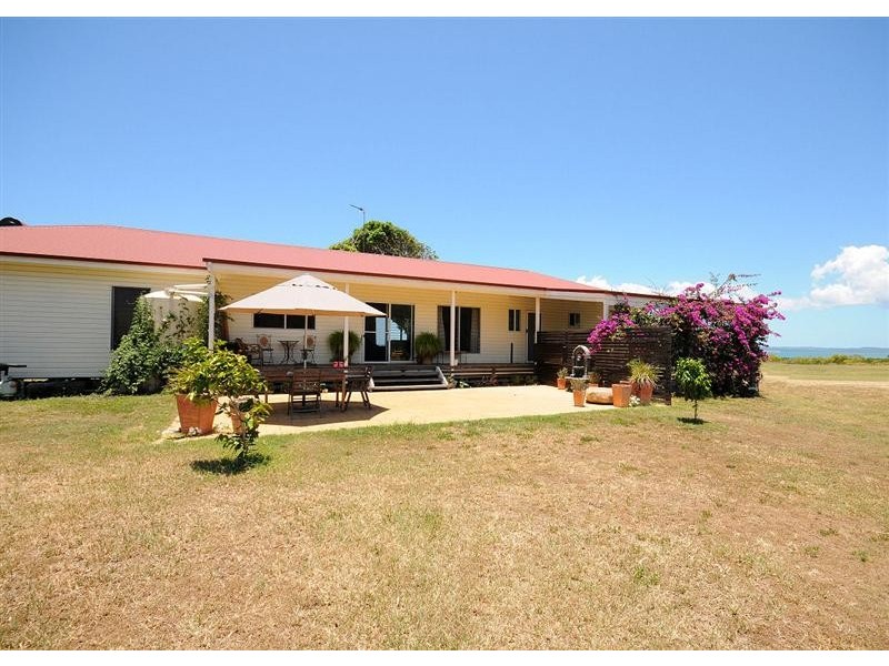 52 Francis Avenue, Booral QLD 4655