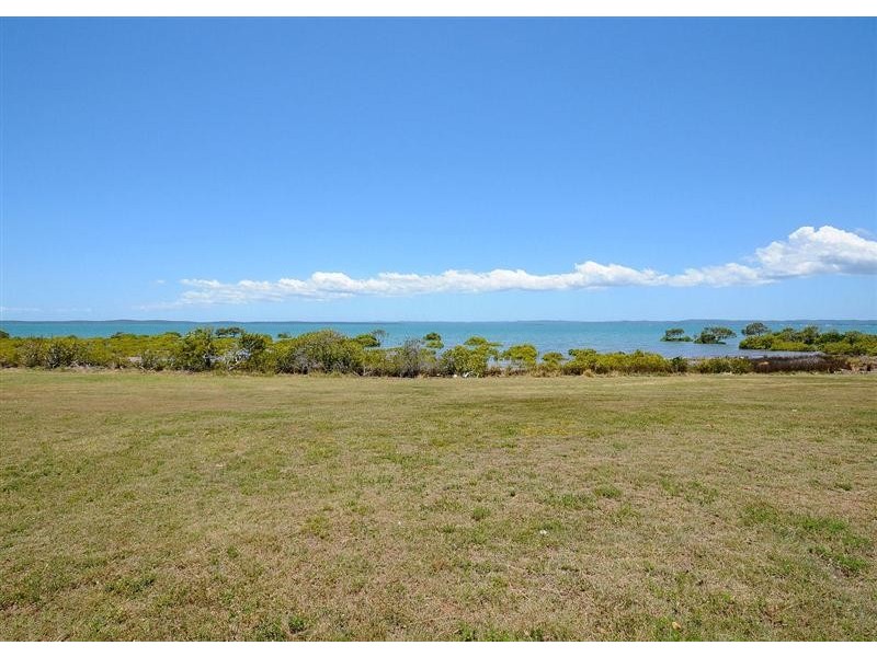 52 Francis Avenue, Booral QLD 4655