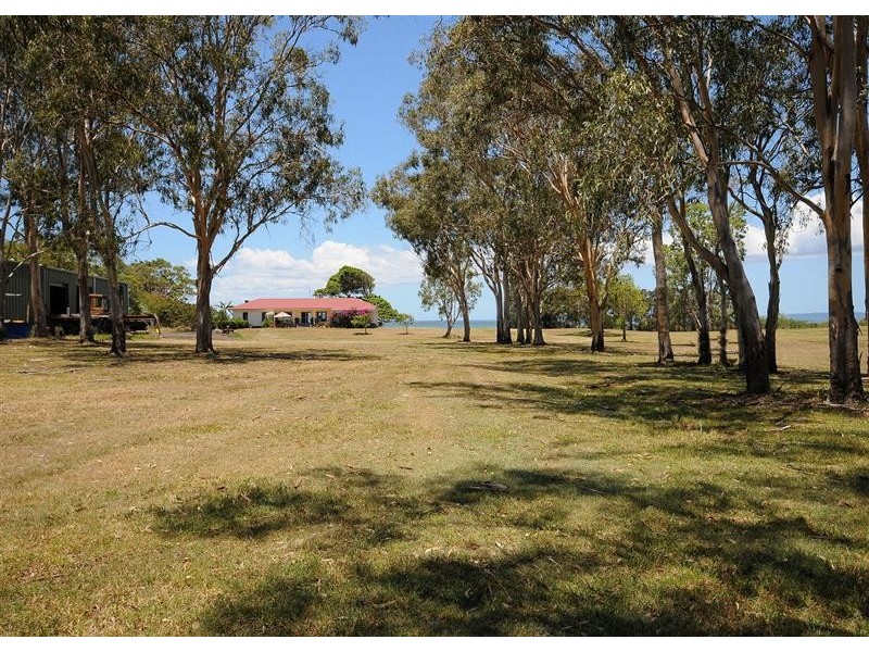 52 Francis Avenue, Booral QLD 4655